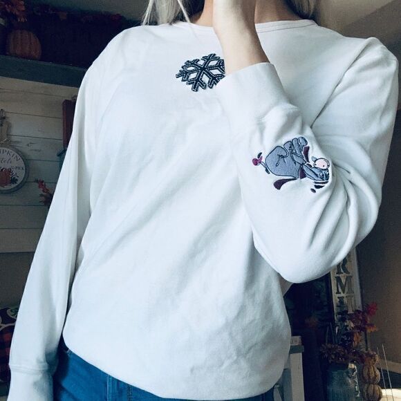 Vintage Disney’s Winnie the Pooh Eeyore Snowflake Long Sleeve Winter T Shirt - Picture 1 of 10